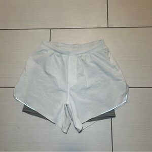 Lululemon Shorts with Liner Mens sz S